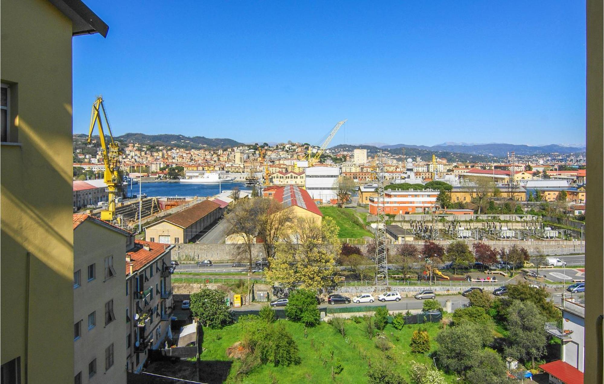 Cozy Apartment In La Spezia With Wifi Exterior foto
